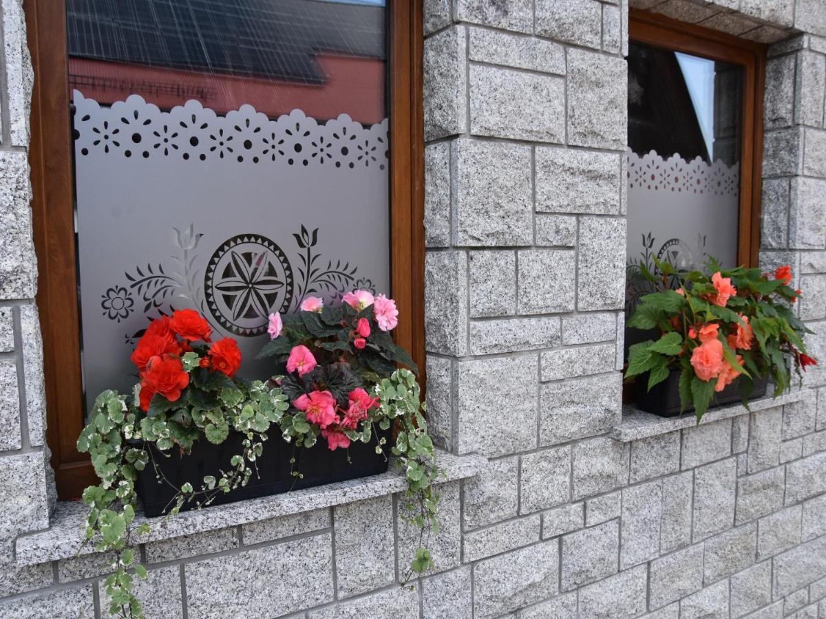 Goscinne Budzowie Homestay *